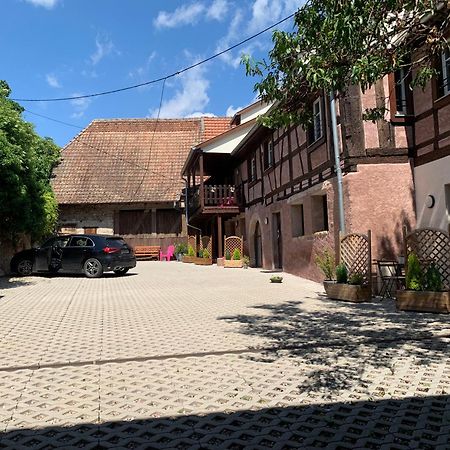 Le Clocher " Sous Les Combles" Parking Gratuit Beblenheim Exterior photo